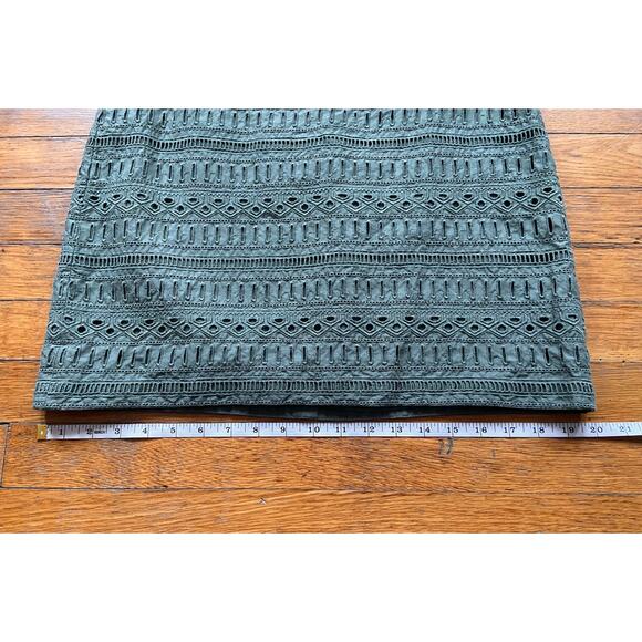 GAP Green Cotton Embroidered Eyelet Skirt sz 4 - Picture 9 of 9